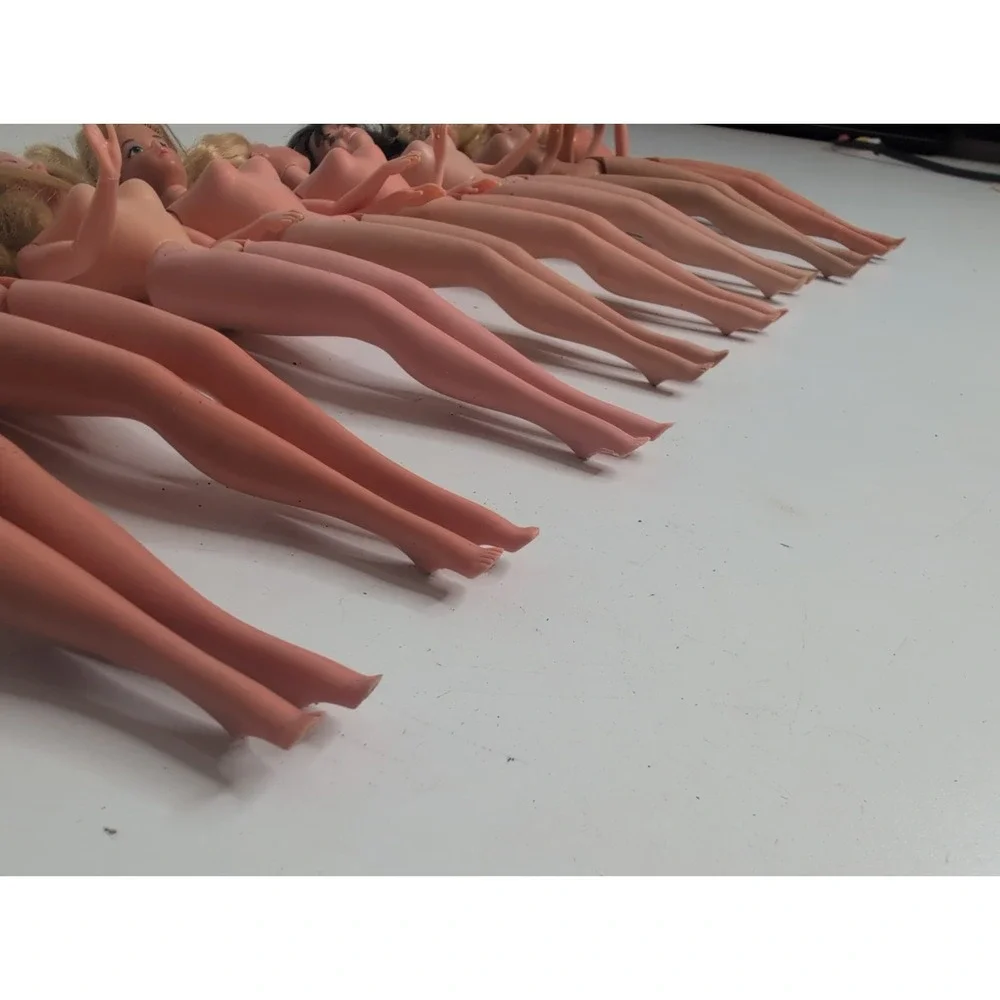 Lot of 8 Vintage Barbie Dolls Mattel - 1966 Bendable Knees